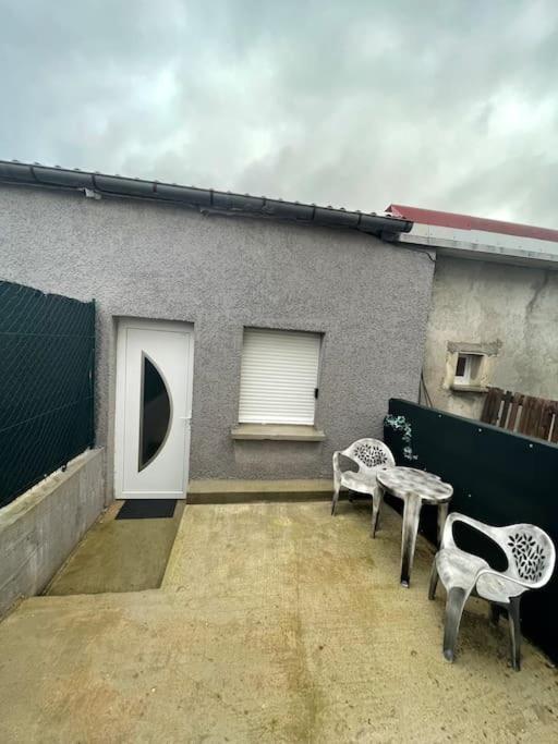 Superbe Appartement Terrasse Wifi Paroy-sur-Tholon Extérieur photo